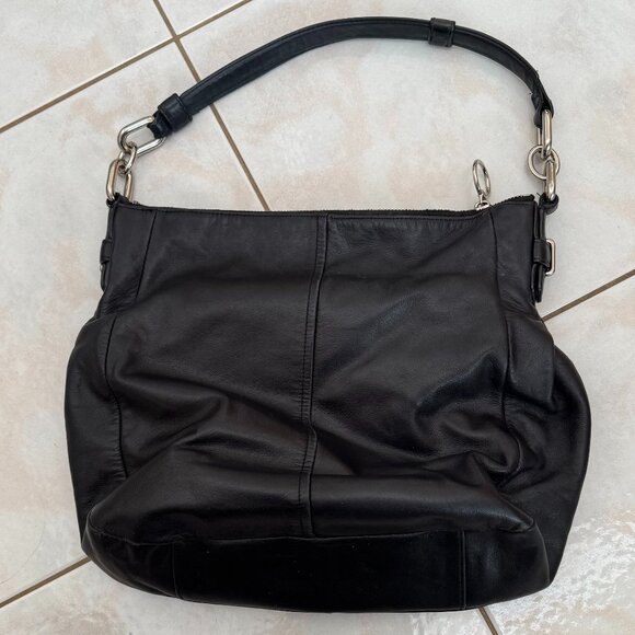 Coach Black Leather Shoulder Bag with Slouchy Silhouette - Used - Picture 4 of 15